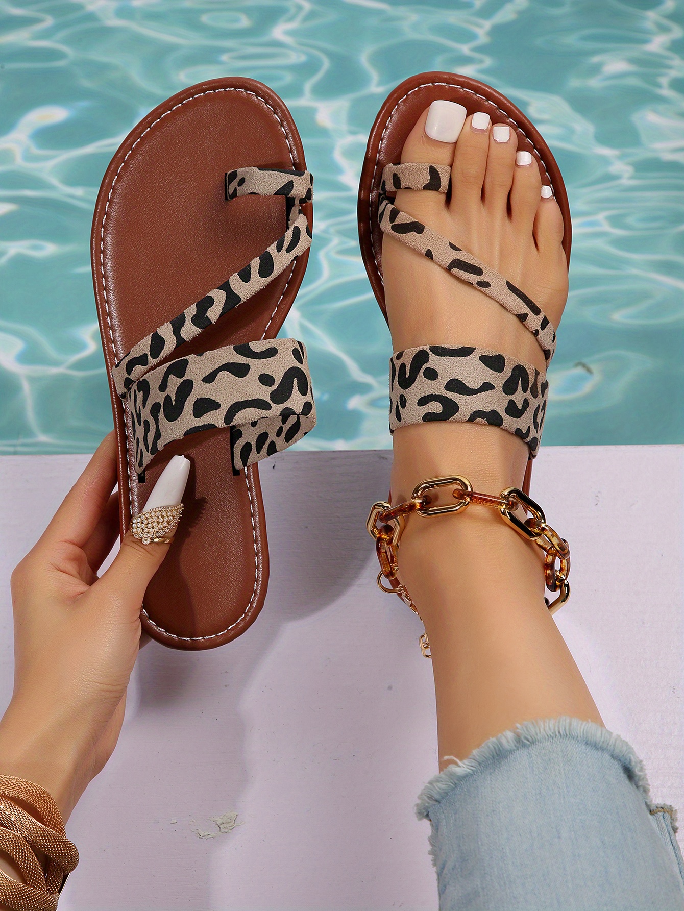 womens leopard printed flat slides toe loop non slip open toe slide sandals outdoor beach slides shoes details 5