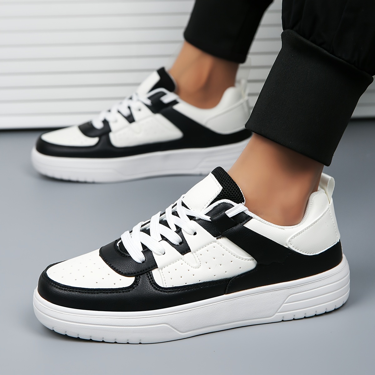 colour block skate shoes men s trendy comfy non slip lace details 2